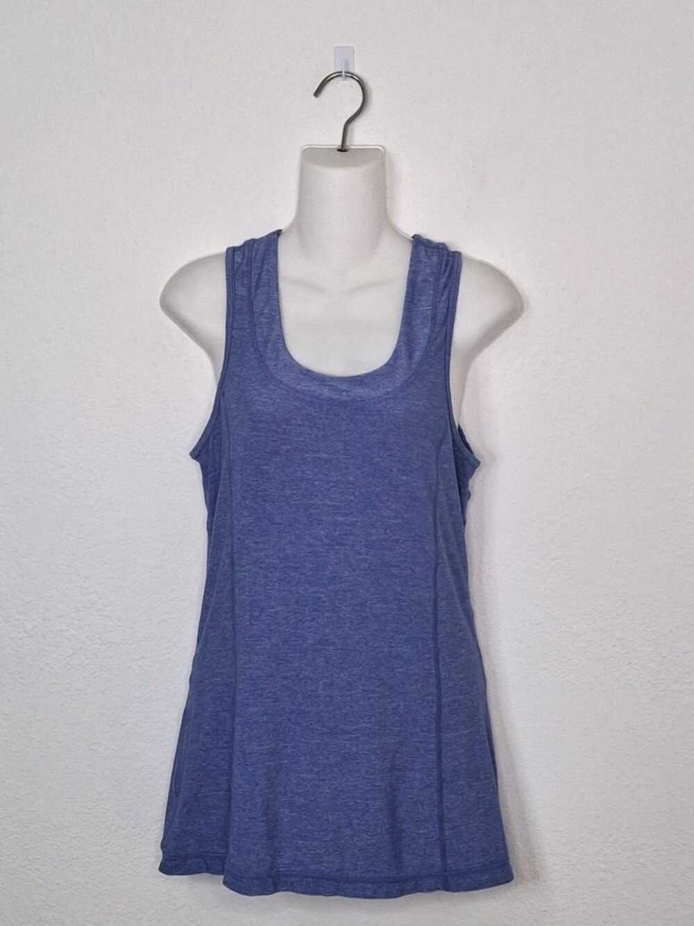 Lululemon Dash Tank II Sz 8 Sporty Athleisure Athletic Workout Gym Yoga